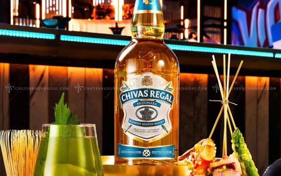 KHÁM PHÁ CÔNG THỨC PHA COCKTAIL CỦA CHIVAS