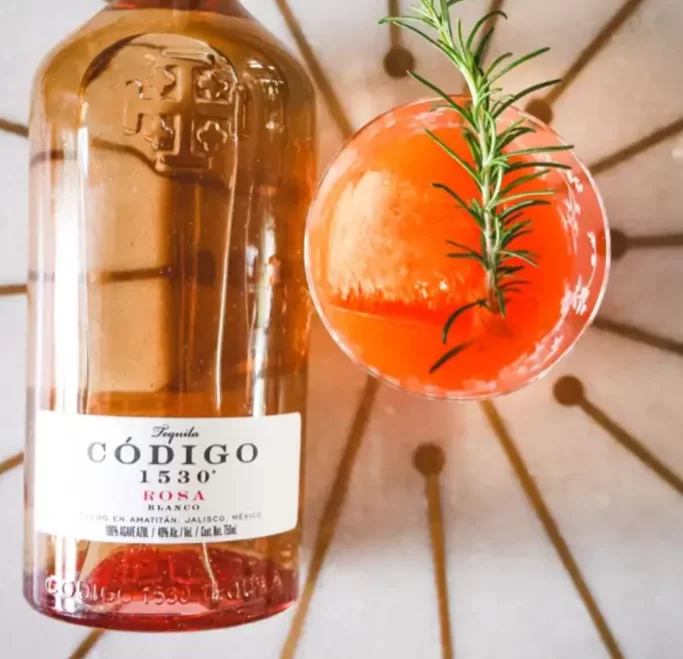 Código 1530 Rosa Tequila
